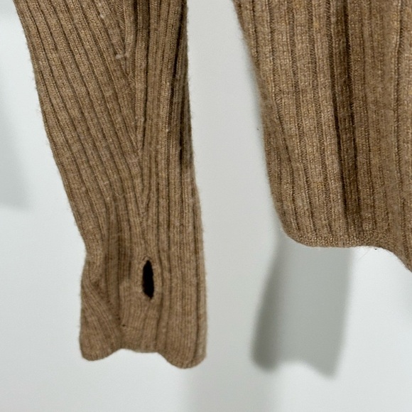 rag & bone Merino Wool Ribbed Sweater w/ Nylon Shoulder Detail (M) - Picture 4 of 7